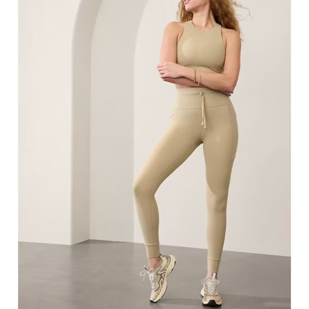 Athleta Salutation Cargo Tight Leggings Womens Beige Sz M Pockets 25.5"